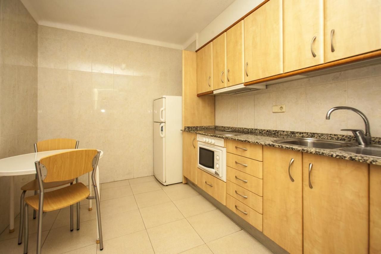 Apartamentos Bahia Dorada Y Iris Салоу Екстериор снимка