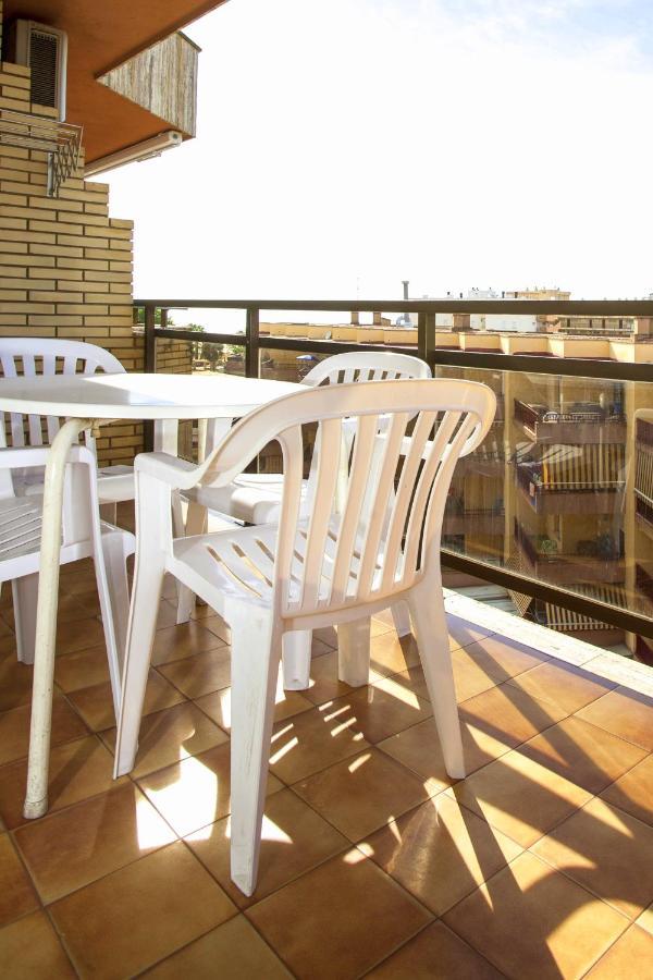 Apartamentos Bahia Dorada Y Iris Салоу Екстериор снимка